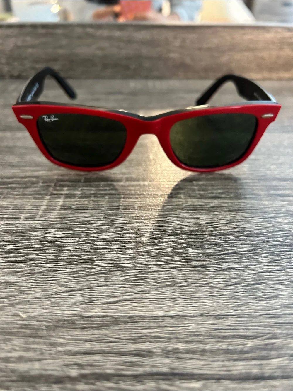 Ray-Ban bold red